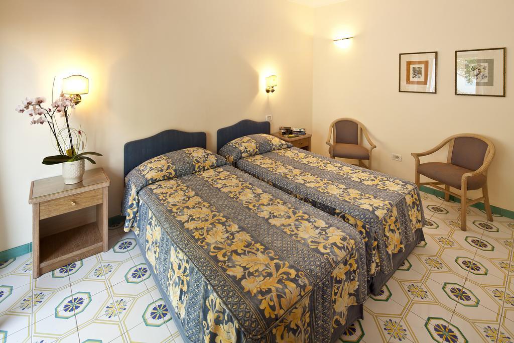 Hotel Continental Mare Ischia Kültér fotó