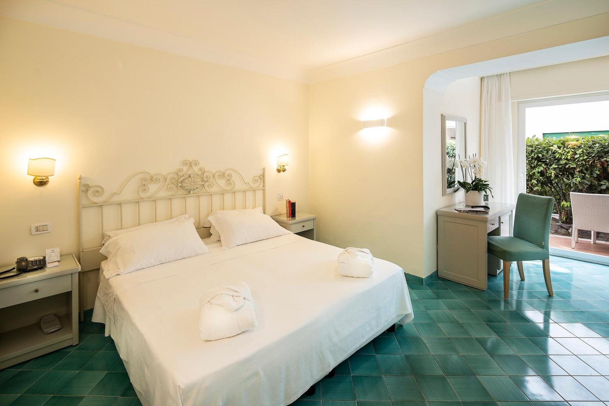 Hotel Continental Mare Ischia Kültér fotó